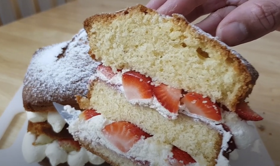 victoria Sponge Loaf